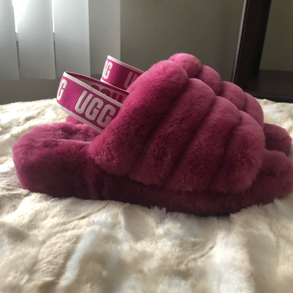 UGG Australia “Fluff, Yeah” Slippers Size 6